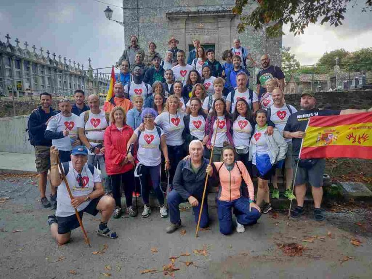 Macarena Olona inicia la última etapa de su Peregrinación Cristiana en Pedrouzos (La Coruña) rumbo a Santiago de Compostela: 19,4 km