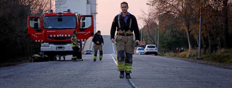 Una fuga de nafta en empresa de asfaltos causa malas olores en Tarragona