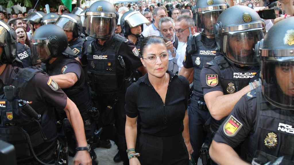atentado de la extrema izquierda contra Macarena Olona