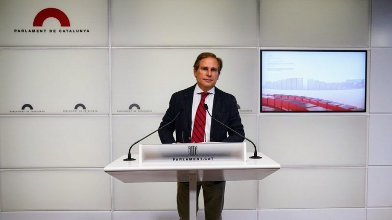 Vox exige el cese de asesores de Borràs y denuncia una «subvención de 200.000 euros» del régimen separatista a la ONU para su informe a favor del golpismo