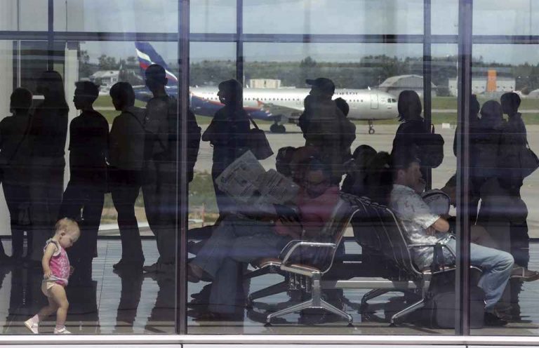 Los rusos huyen masivamente del país tras la movilización de reservistas anunciada por Putin para la invasión de Ucrania