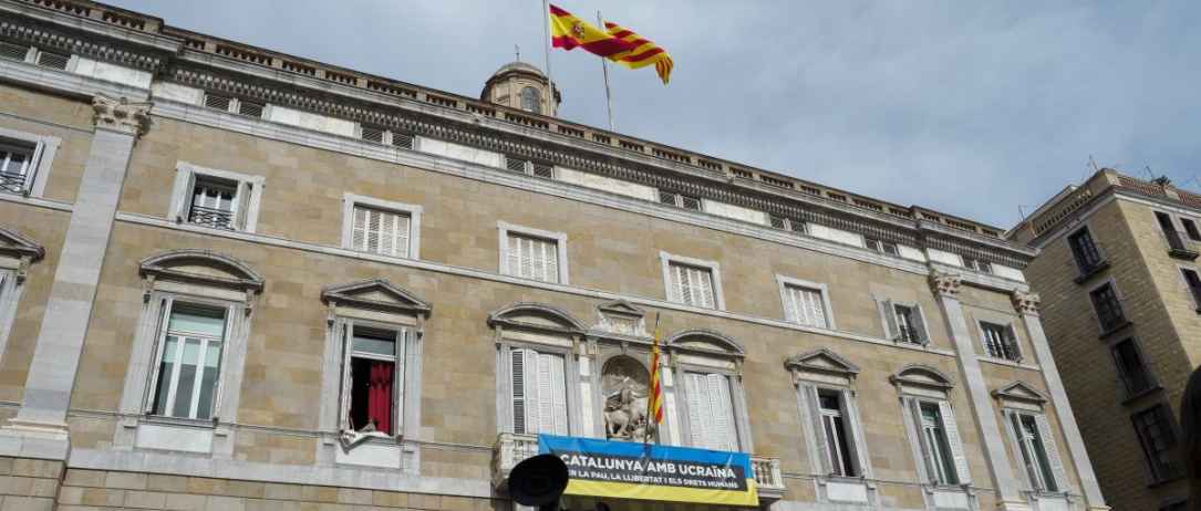 FOTOGRAFÍA. BARCELONA (ESPAÑA), 01.10.2022. Detalle de la fachada del palacio del Gobierno de la Generalidad de Cataluña. Efe