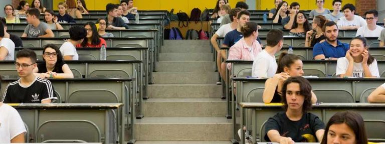 España| «Extrema dificultad» en Matemáticas II y errores en Historia de España del EvAU 2023