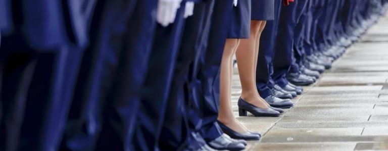 FOTOGRAFÍA. ESPAÑA, AÑO 2021. EYA inicia la campaña bajas masivas por la equiparación. Detalle de varios policías, durante la celebración de los actos institucionales del Día de la Policía Nacional. Efe