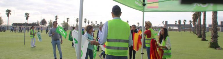 VOX y PP lograrían una amplia mayoría absoluta en España