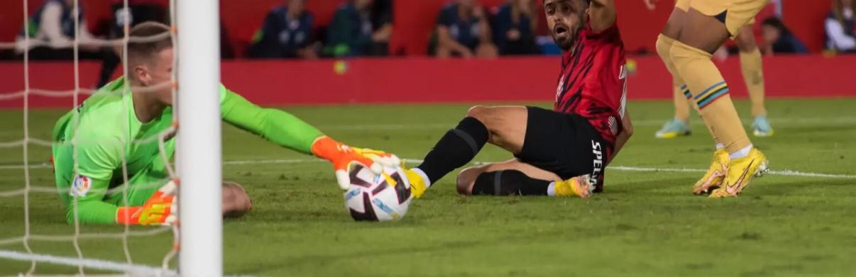 FOTOGRAFÍA. MALLORCA (ESPAÑA), 01.10.2022. FC Barcelona sufre, pero termina logrando el objetivo. Los blaugranas se llevaron el botín del «Visit Mallorca Estadi» (0-1). Efe