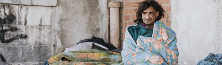 300.000 personas han entrado en situación de pobreza severa