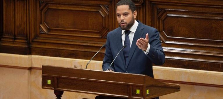 VOX: «Váyase Aragonès y convoque elecciones urgentes»