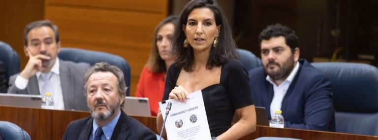 Monasterio a Ayuso: «No puede ser que por someternos a la izquierda tengamos coste en normativa y burocracia»