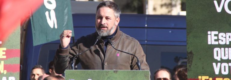 Cataluña| Abascal tacha ante 5.000 personas de «Gobierno cómplice del separatismo golpista» al Ejecutivo Sánchez