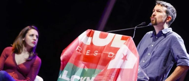 Iglesias no parece que tenga intención de soltar las riendas invisibles de Podemos