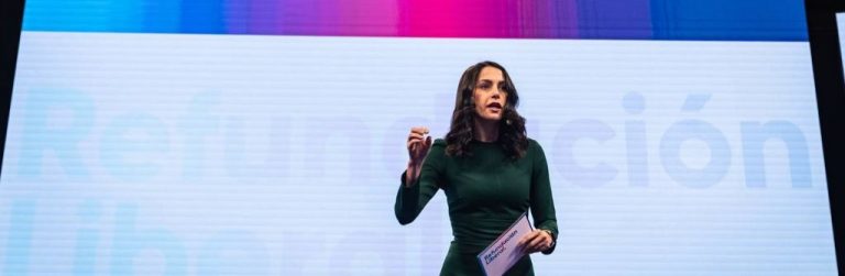 Arrimadas: La «refundación» de Cs «es defender la libertad con mayúsculas frente a la censura»