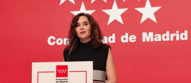 Ayuso será nombrada alumna ilustre de la UCM entre medidas de seguridad