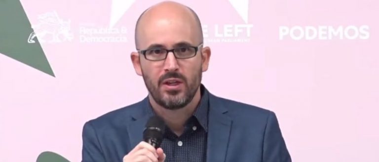 El economista de Podemos: «Es necesario legislar un alivio de las hipotecas»