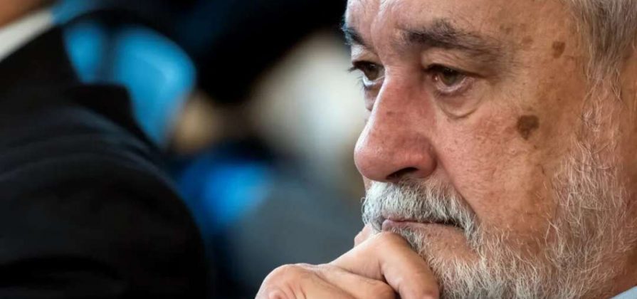 FOTOGRAFÍA. SEVILLA AÑO 2019. Fiscalía rechaza indultar a Griñán por cometer delitos más graves. El socialista expresidente andaluz José Antonio Griñán Martínez, condenado a 6 años de prisión por el caso de los Expedientes de Regulación de Empleo (ERE) falsos que repartieron los Gobiernos autonómicos del Partido Socialista Obrero Español (PSOE) repartieron a amiguetes y gente afín al PSOE en la Comunidad autónoma andaluza. Efe.