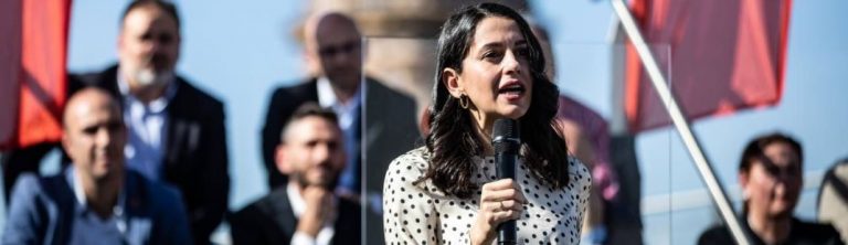TRAICIÓN DE SÁNCHEZ A ESPAÑA| Arrimadas: «A Sánchez sólo le falta declarar la independencia de Cataluña él mismo»