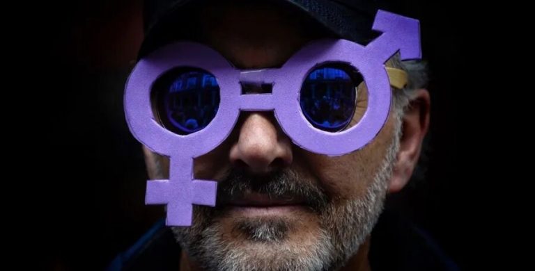 Han intercambiado la Libertad por ocio, consumismo, escapismo y subsidios