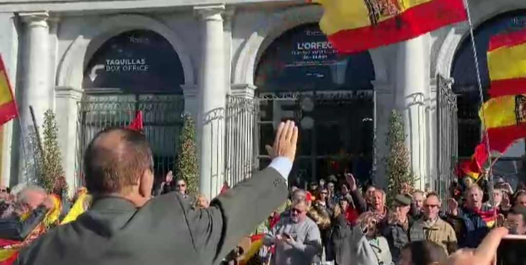 Falangistas rinden homenaje a Franco y Primo de Rivera