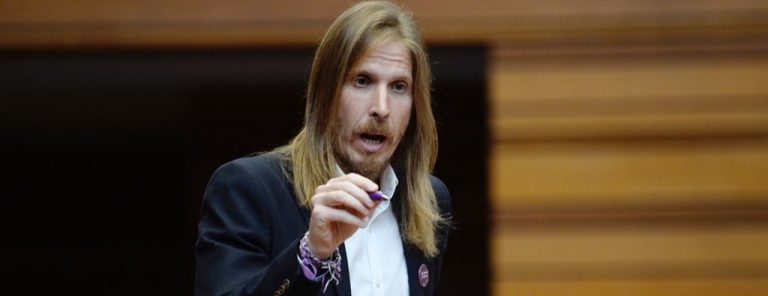 Las Cortes de Castilla y León retiran la palabra a Pablo Fernández Santos (Podemos) por insultar a VOX de «fascista»