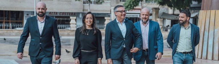Andalucía| VOX acusa al de «engañar» a los almerienses tras prometerles una unidad de oncología en el Hospital de Poniente