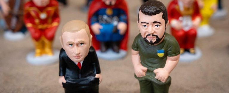 Volodimir Zelenski, Giorgia Meloni y Santiago Abascal entre los nuevos «caganers» del pesebre catalán para Navidad 2022