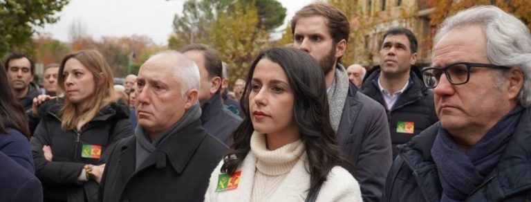Arrimadas: «Nunca ha habido un Gobierno que humille tanto a la Guardia Civil como el de Sánchez»