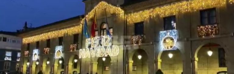 Minuto de silencio por la mujer joven muerta a manos de su pareja en Avilés (Asturias)