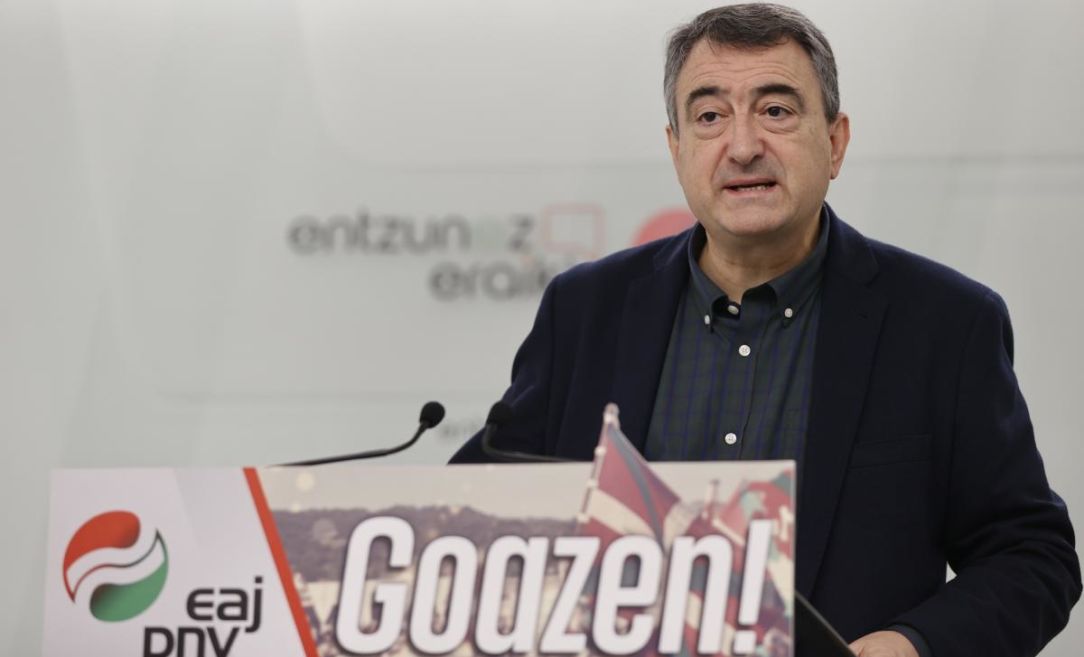 FOTOGRAFÍA. BILBAO (ESPAÑA), 25.12.2022. El portavoz del PNV en el Congreso, Aitor Esteban. Efe
