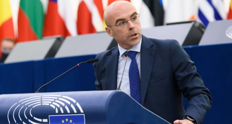 Pegasus| VOX rechaza en la Eurocámara la misión de la UE a España ante «circo de golpistas separatistas fugados»