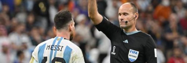 Mundial Catar| Messi: «La FIFA no puede poner a un árbitro así» para Países Bajos vs Argentina