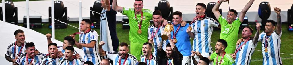 FOTOGRAFÍA. LUSAIL (CATAR), 18.12.2022. Entre la ebullición tremenda de dos futbolistas únicos, extraordinarios, en una final de la Copa del Mundo trepidante. Efe (2)