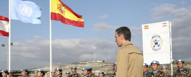 Sánchez justifica en Líbano más gasto militar