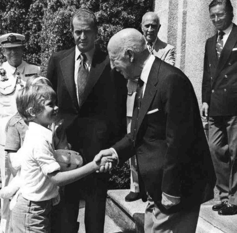 Mensaje Navidad Rey| Rufián valora con foto del niño príncipe de Asturias con el Generalísimo Francisco Franco y «no hay que olvidar nuestros orígenes»