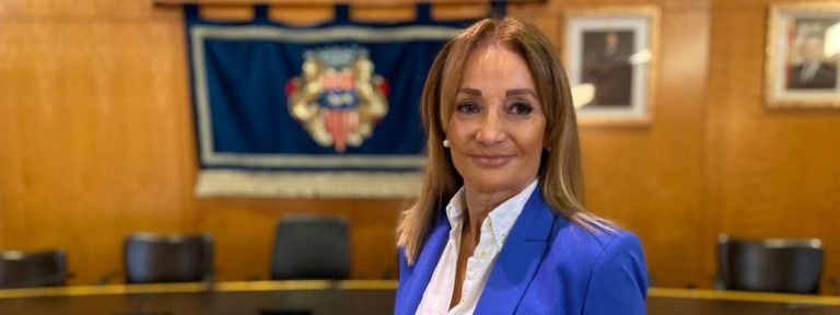 Cambrils| La alcaldable VOX Isabel Segarra: «Los pescadores no cuentan con el apoyo de las instituciones»