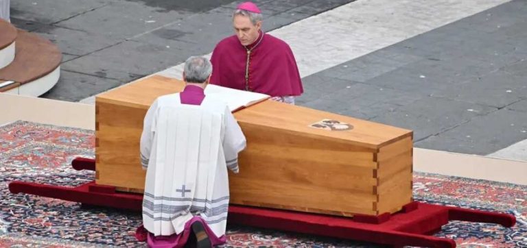 Joseph Ratzinger| Un Papa olvidado