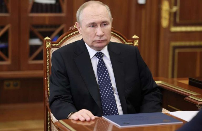 Ucrania| La Fiscalía agradece al CPI su orden de arresto contra Vladimir Putin por «deportación forzosa a Rusia de más de 16.000 niños ucranianos» 