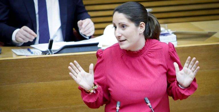 Vega: «A nadie le sorprende que el PSOE meta la mano en la caja cada vez que toca poder»