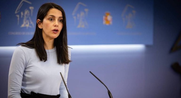Arrimadas: «Es indignidad y atropello que PSOE y PP sigan pagando con cupo vasco» el apoyo del PNV