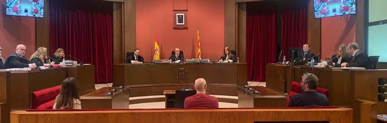 Arranca el Juicio a Laura Borrás Castanyer (JxCat) en TSJC| Anticorrupción pide 6 años de cárcel y 21 de inhabilitación por prevaricación y falsedad de documento