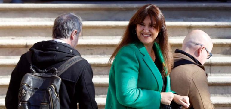 Cataluña| La JEC da 10 días al Parlamento para expulsar a la condenada Laura Borrás Castanyer