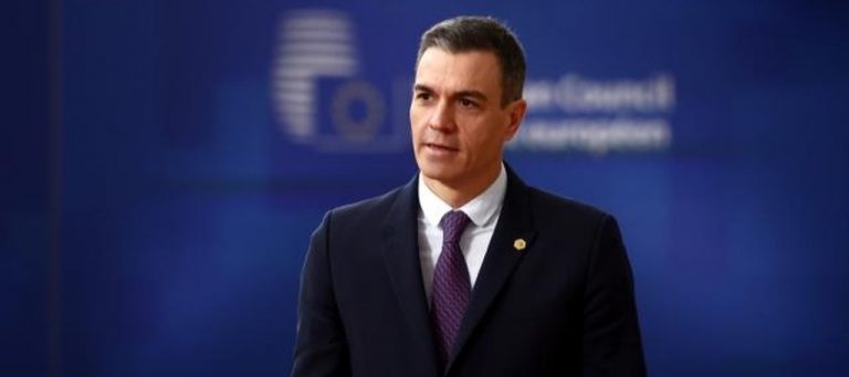 Sánchez dice que sigue respaldando a la «ministra de igualdad» Irene Montero Gil