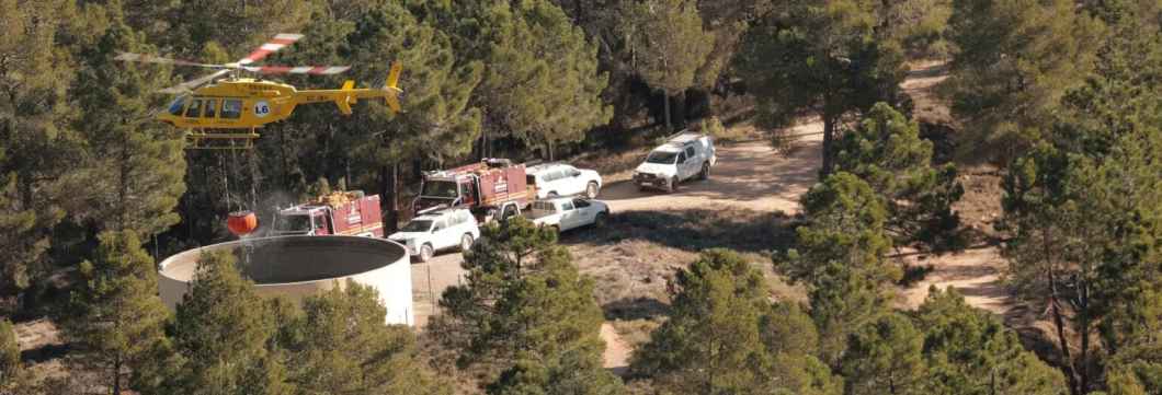 FOTOGRAFÍA. CASTELLÓN (COMUNIDAD VALENCIANA) ESPAÑA, 25.03.2023. Desde la pasada noche, los equipos de extinción han permitido que el perímetro del fuego. Efe (2)