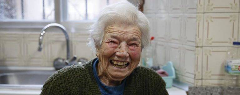 Secretos para vivir un siglo y más| Carolina (100 años), José María (101 años), Esperanza (106 años) y Dolores (107 años) integran el club de los centenarios de España