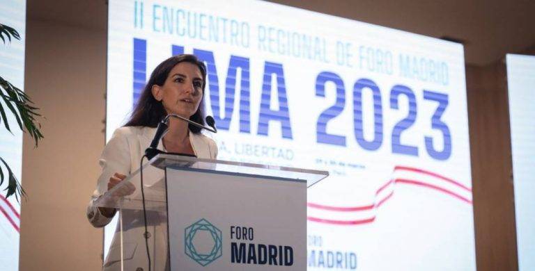 II Encuentro Regional de Foro Madrid| Monasterio: «López Obrador haría mejor en cuidar a su pueblo y protegerlo para que no tuviera que emigrar, en vez de asesorar a golpistas como Pedro Castillo»