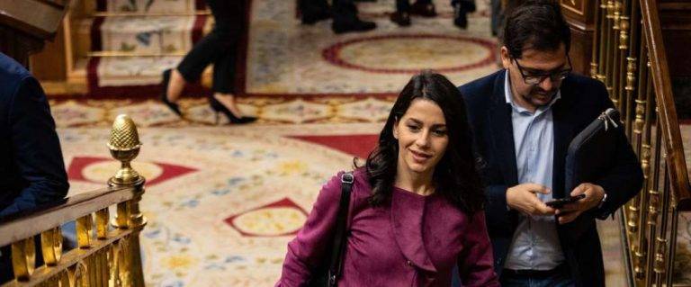 Arrimadas: «Las mujeres del Ministerio de Igualdad no se acercan a la realidad de las de esta» España