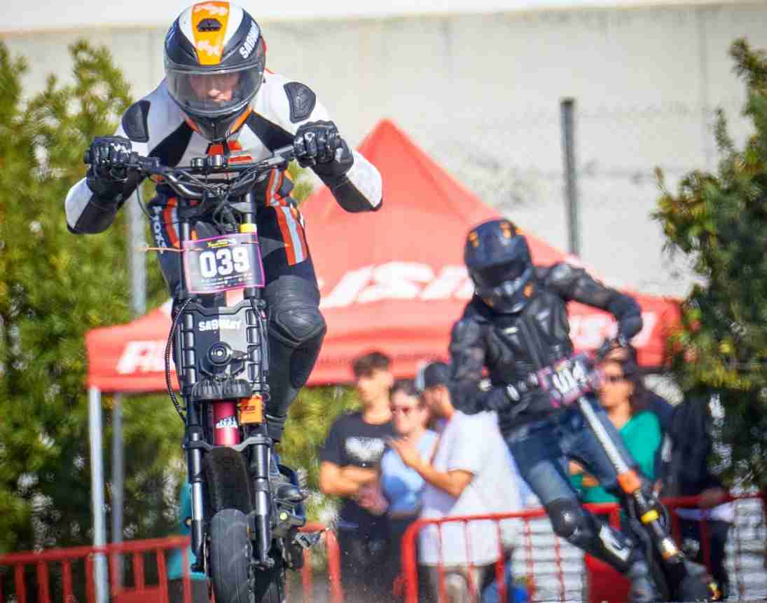 FOTOGRAFÍA. SABADELL (BARCELONA), AÑO 2022. HECHOS, SABADELL, 29.03.3034. El equipo de Xelectrics ha tomado la decisión de revivir el 2022. Ñ Pueblo (1)