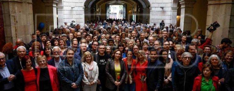 Sant Jordi 2023| 200 autores dan el pistoletazo inicial de la «Diada» del libro y rosa en Barcelona