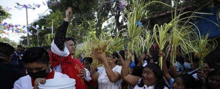 Domingo de Ramos 2023 El Salvador| Miles de católicos dan la bienvenida a la Semana Santa con bendición de ramos