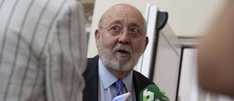 Tezanos: «No hay ninguna manipulación en las encuestas del CIS»