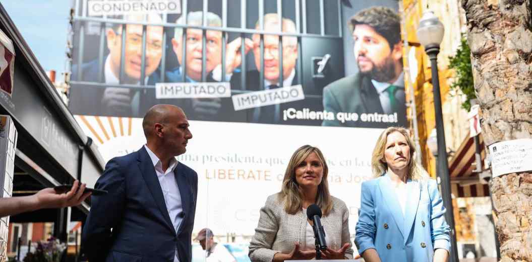 FOTOGRAFÍA. MURCIA (ESPAÑA), 28.04.2023. La nueva líder de Ciudadanos (Cs), Patricia Guasp Barrero (c), María José Ros (d). Ñ Pueblo (1)